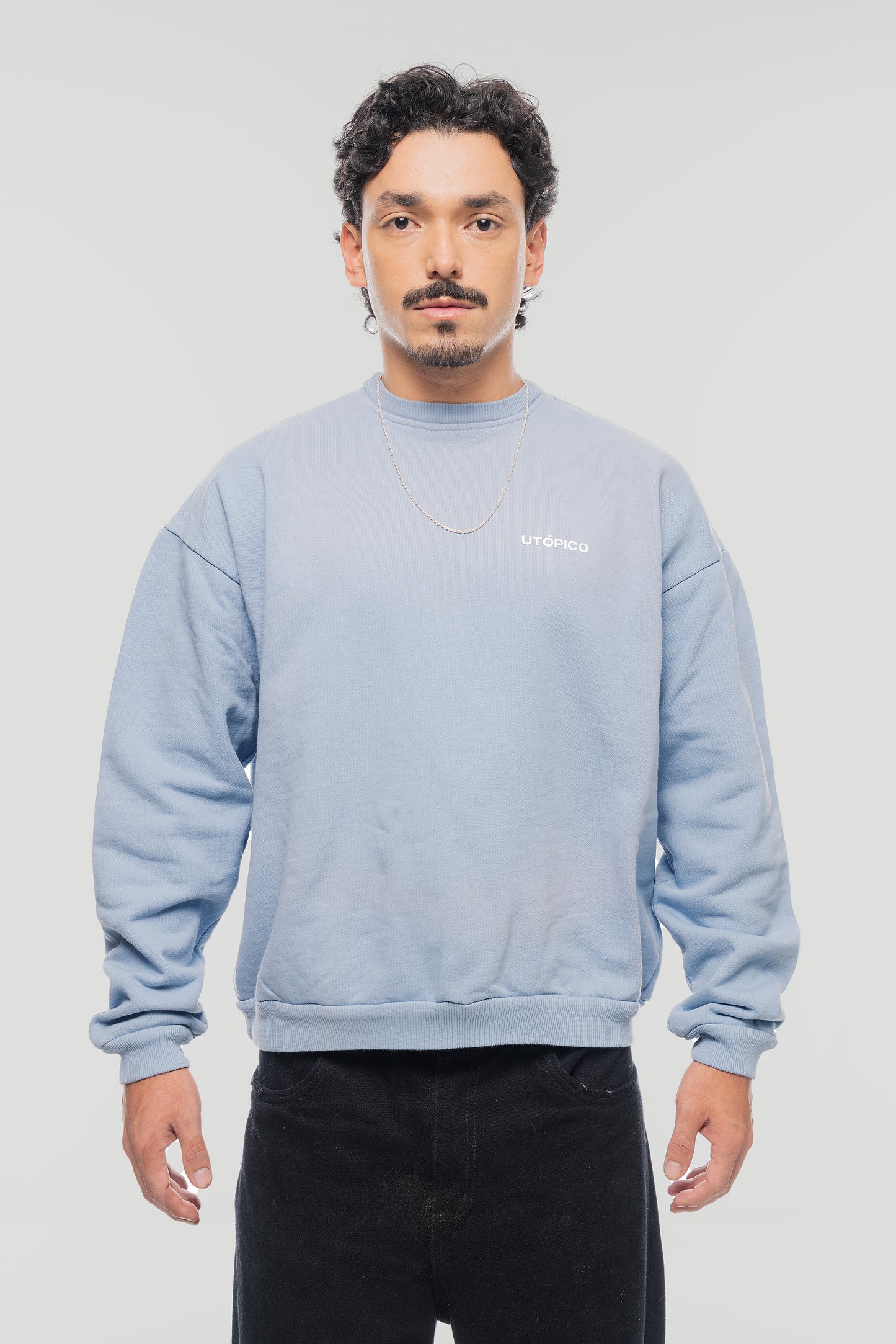 Crewneck Essentials - Azul Celeste