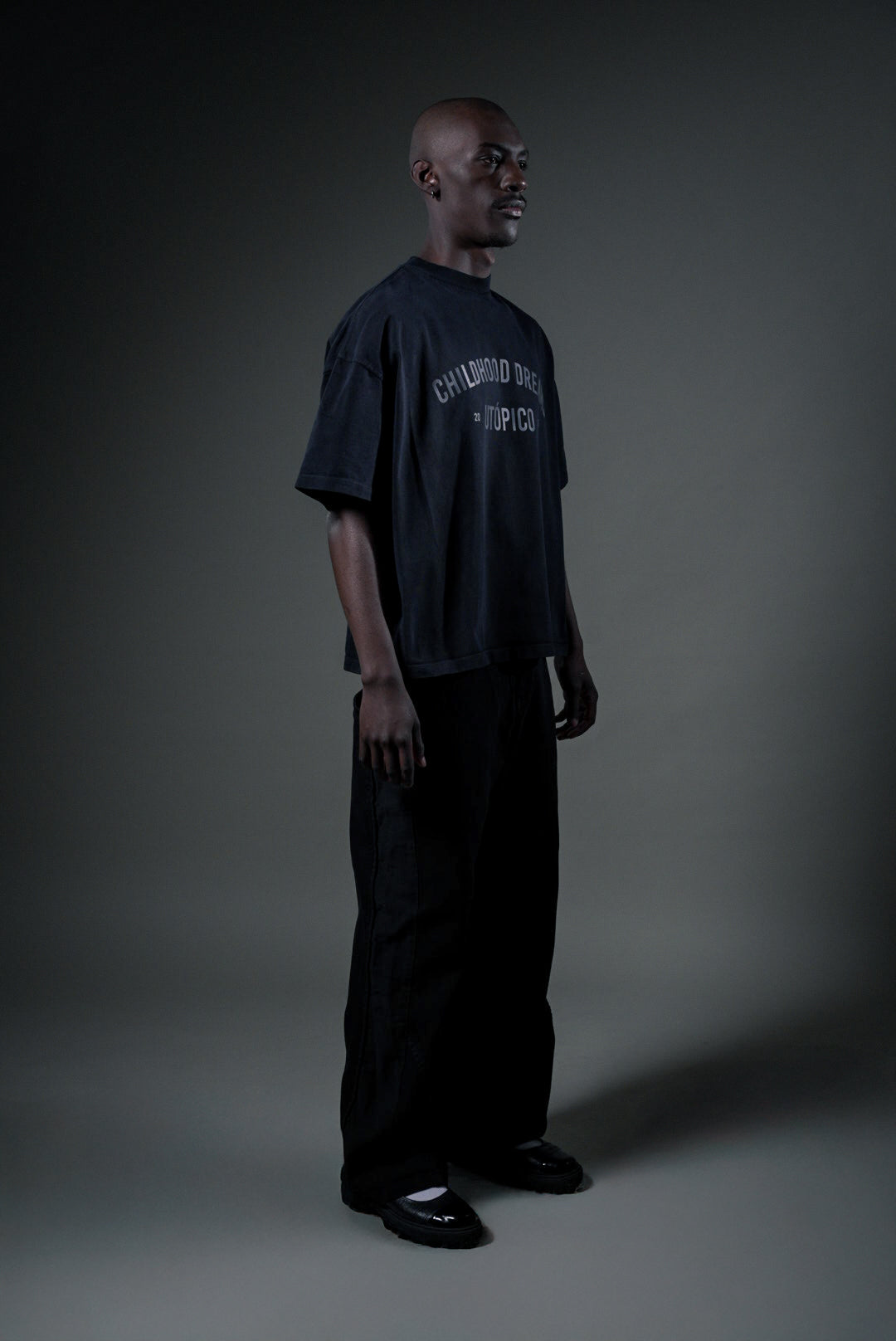 CAMISETA - NEGRA RING
