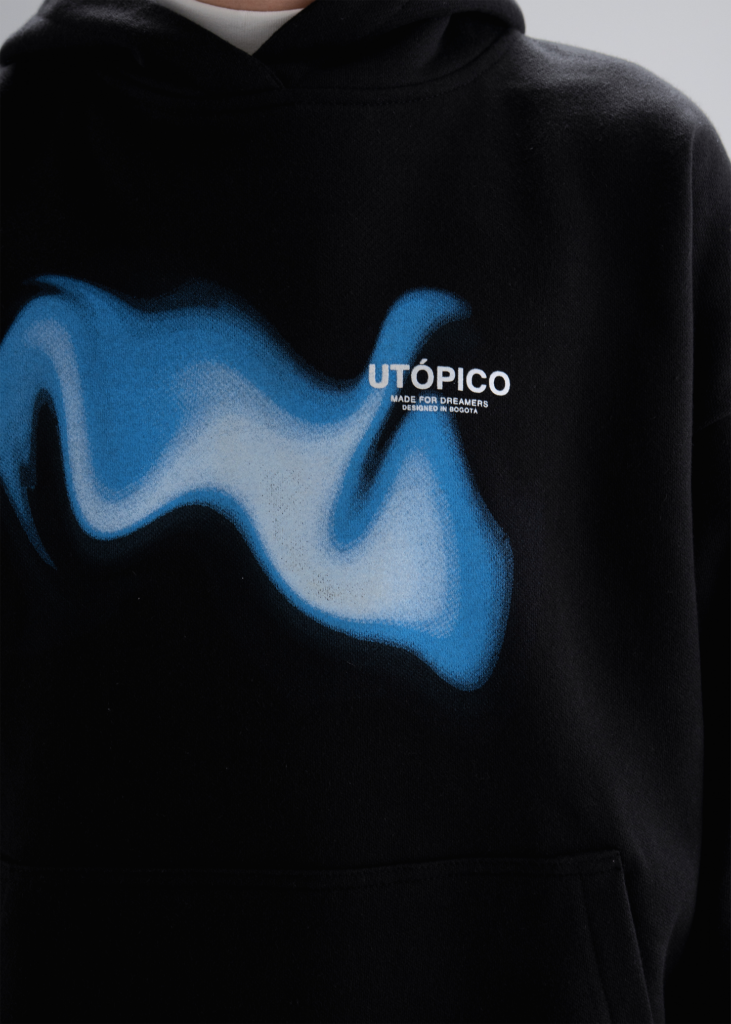 Hoodie Negro - Aura