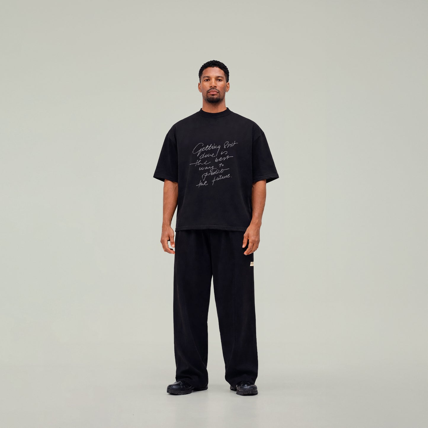 Camiseta Negra - Victory