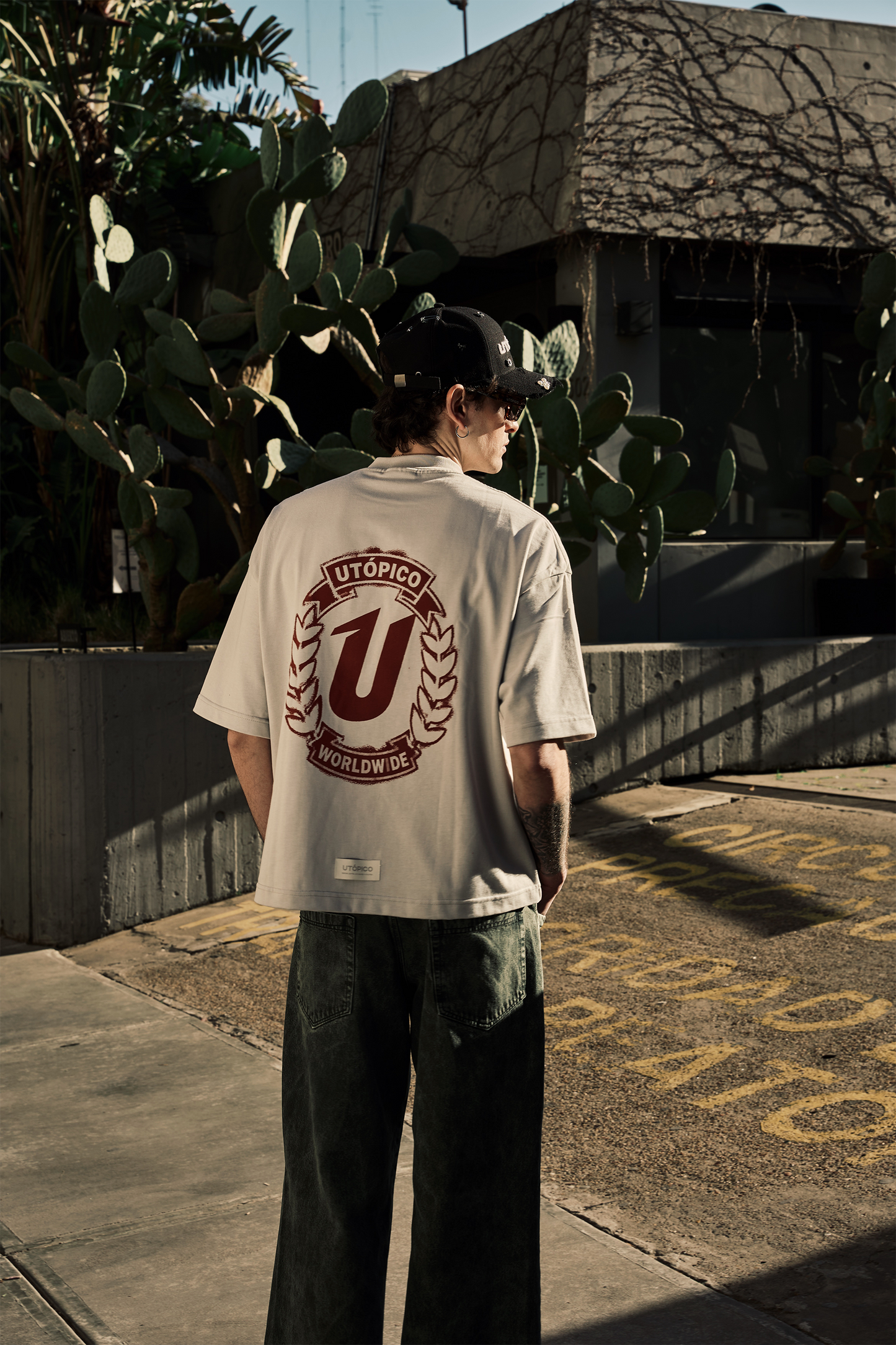Camiseta Worldwide Status