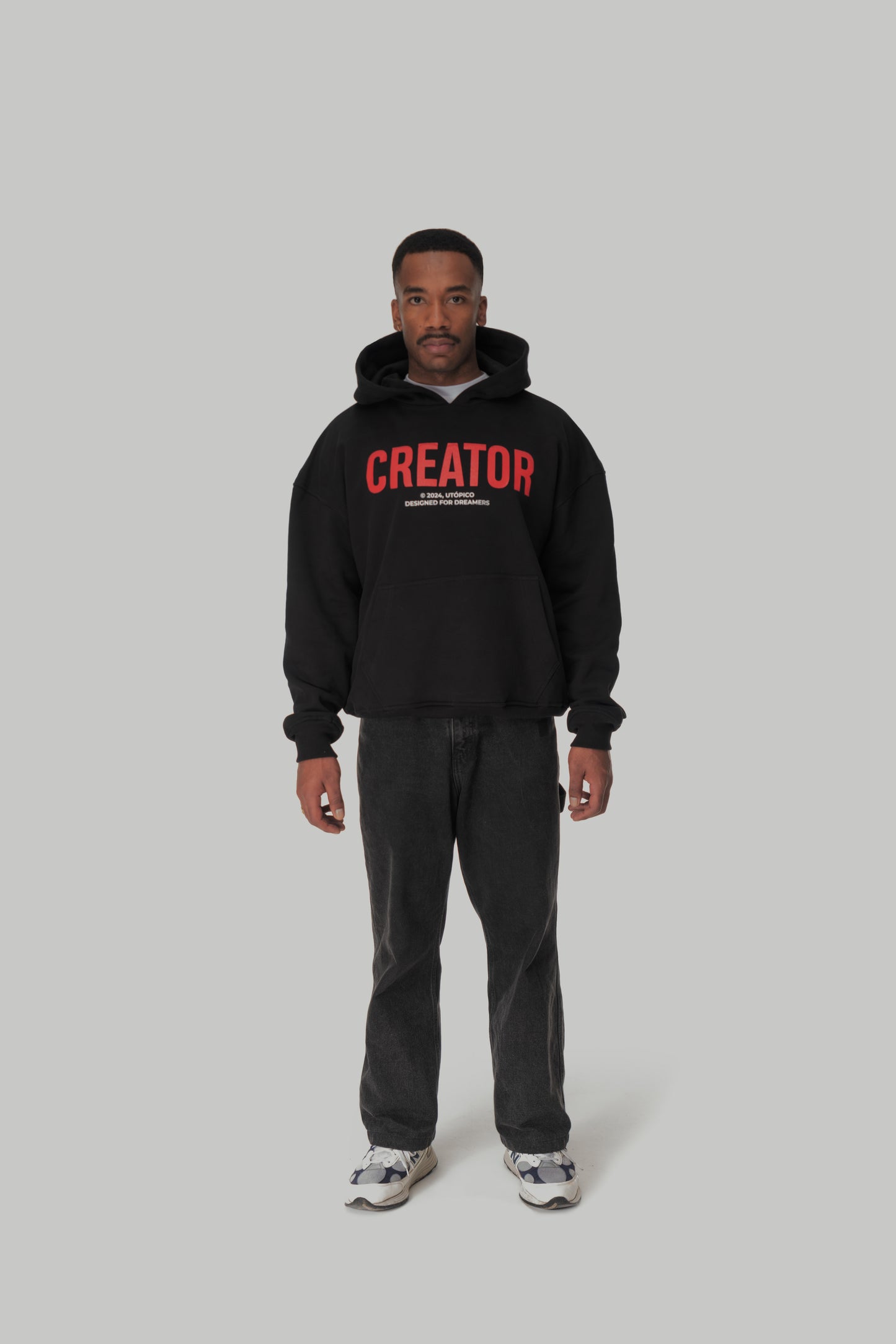 Hoodie negro- Creators