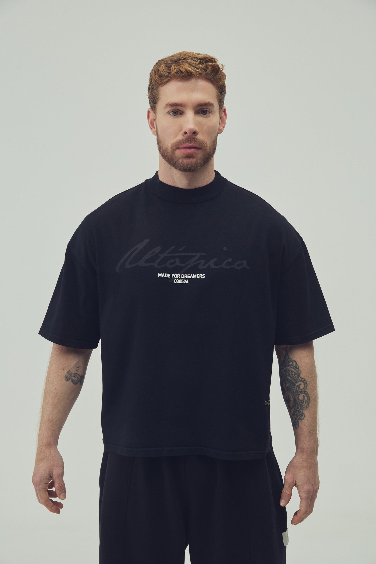 CAMISETA BOXY FIT - NEGRO