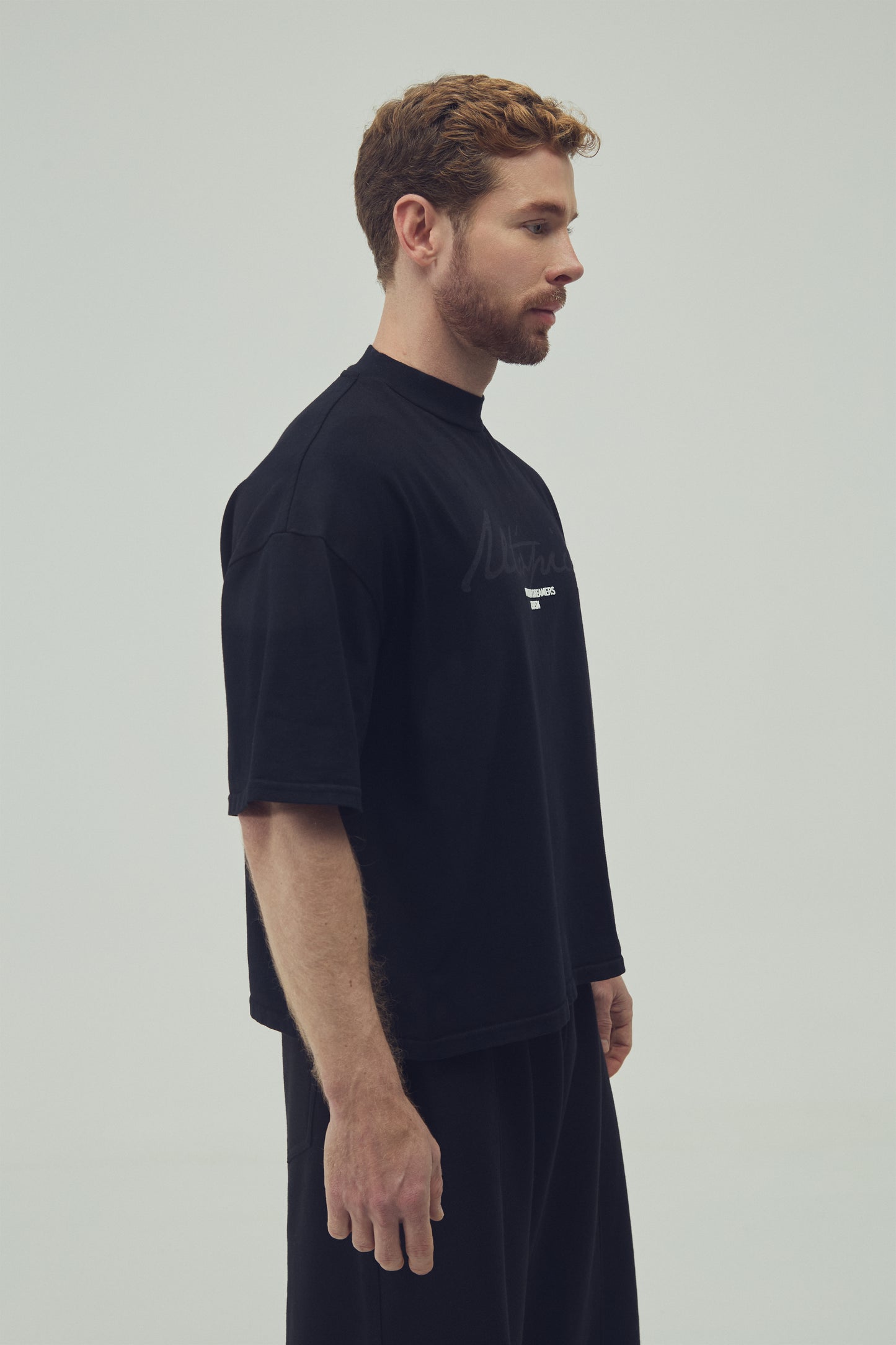 CAMISETA BOXY FIT - NEGRO