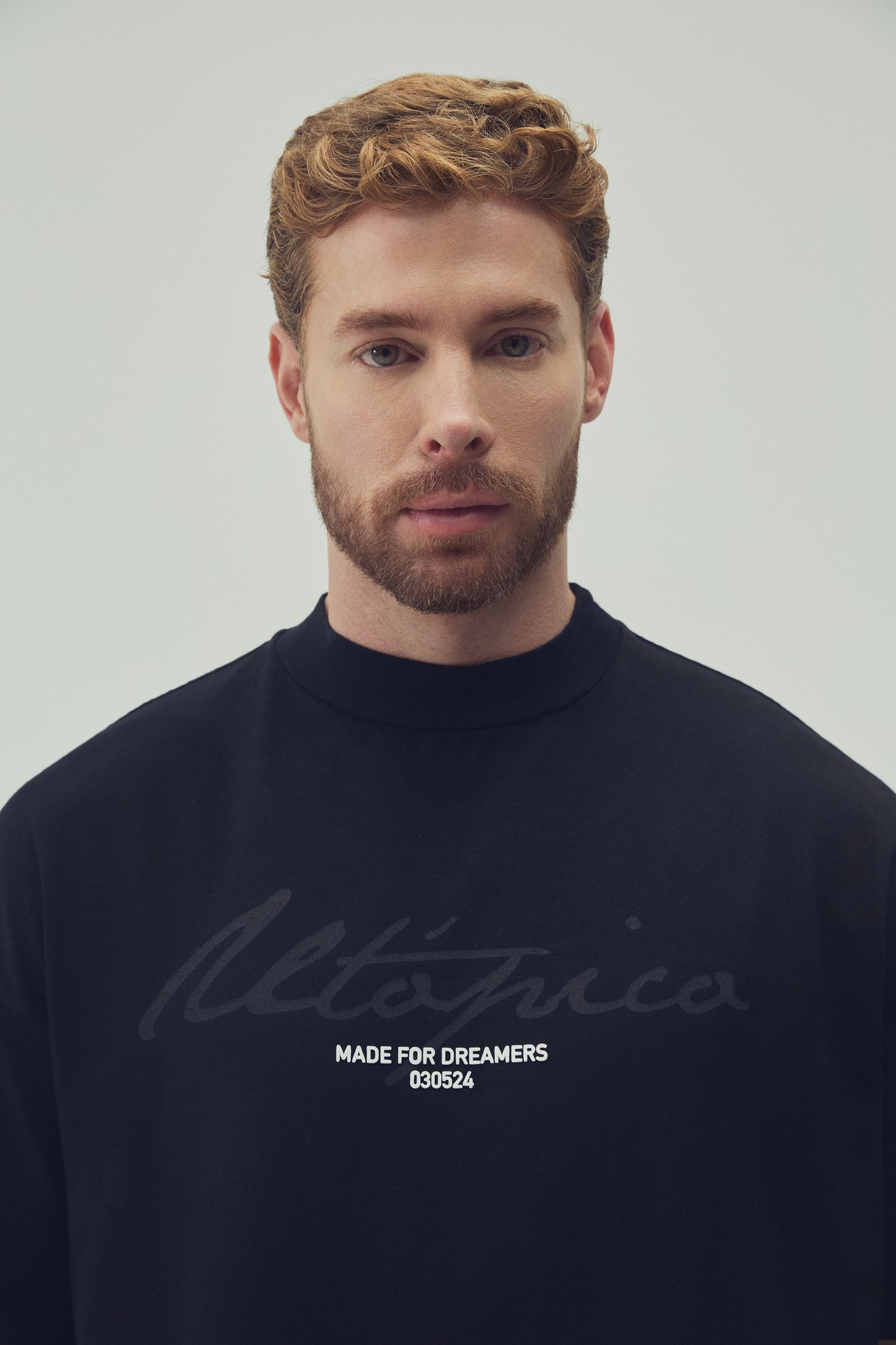 CAMISETA BOXY FIT - NEGRO