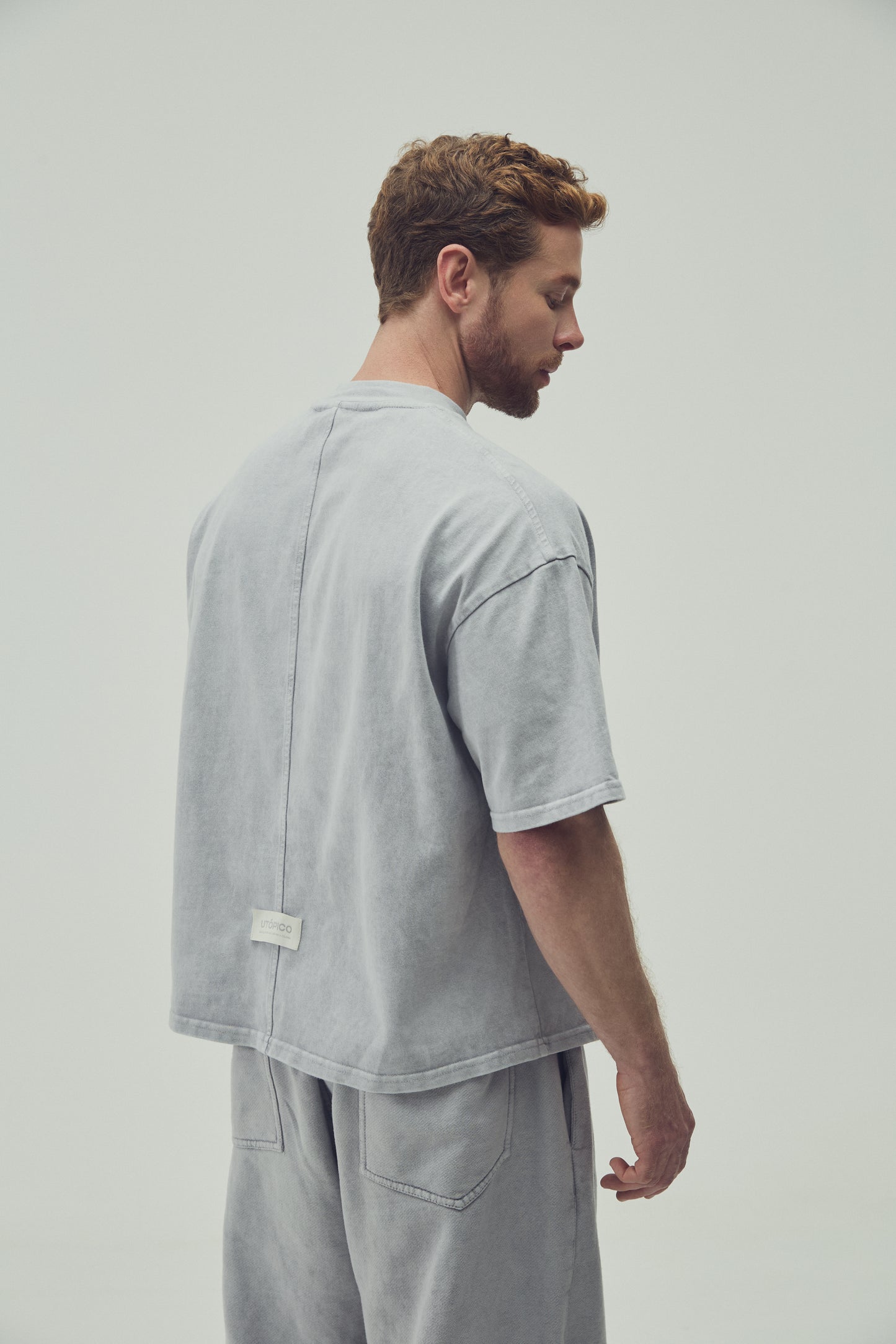 CAMISETA BOXY FIT - GRIS