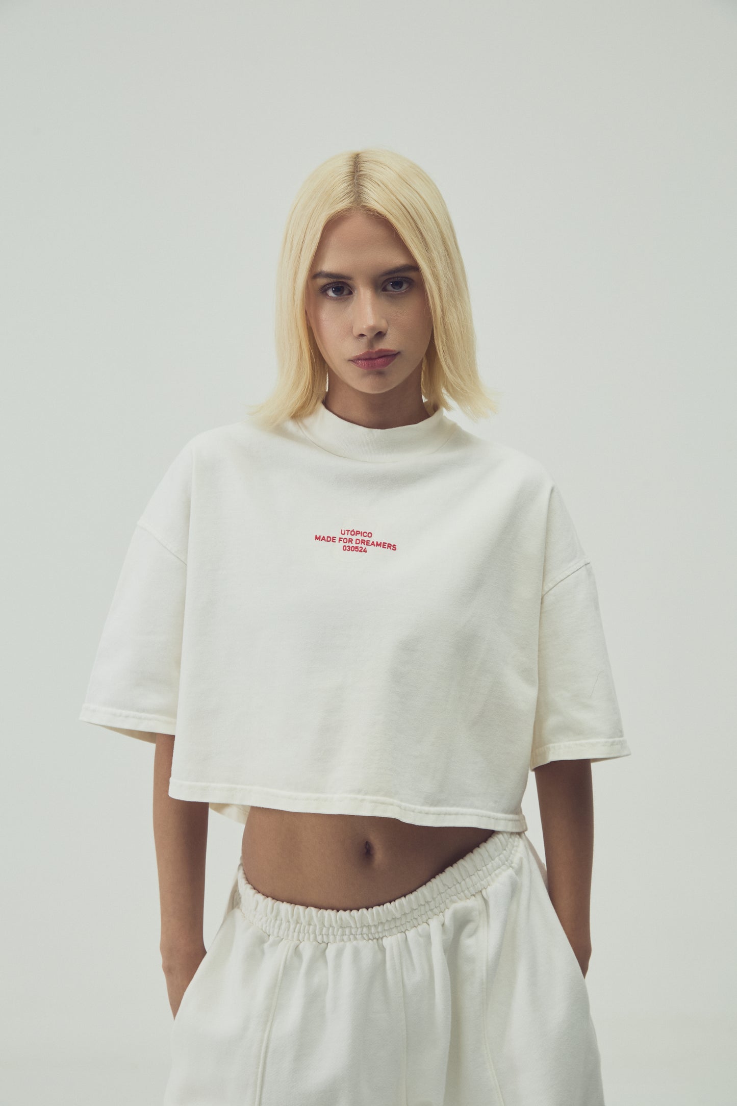 CAMISETA  CROPPED - MARFIL