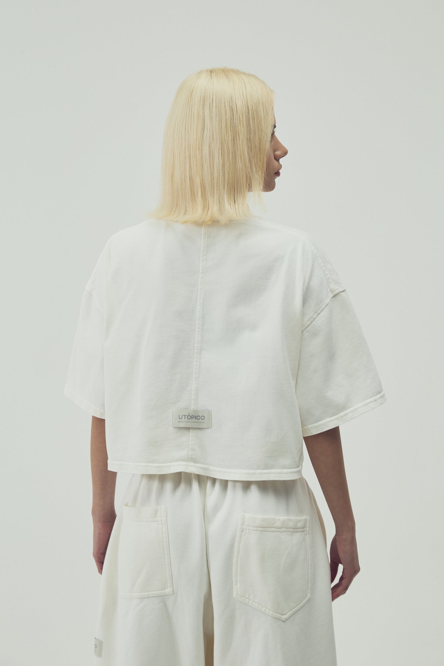 CAMISETA  CROPPED - MARFIL