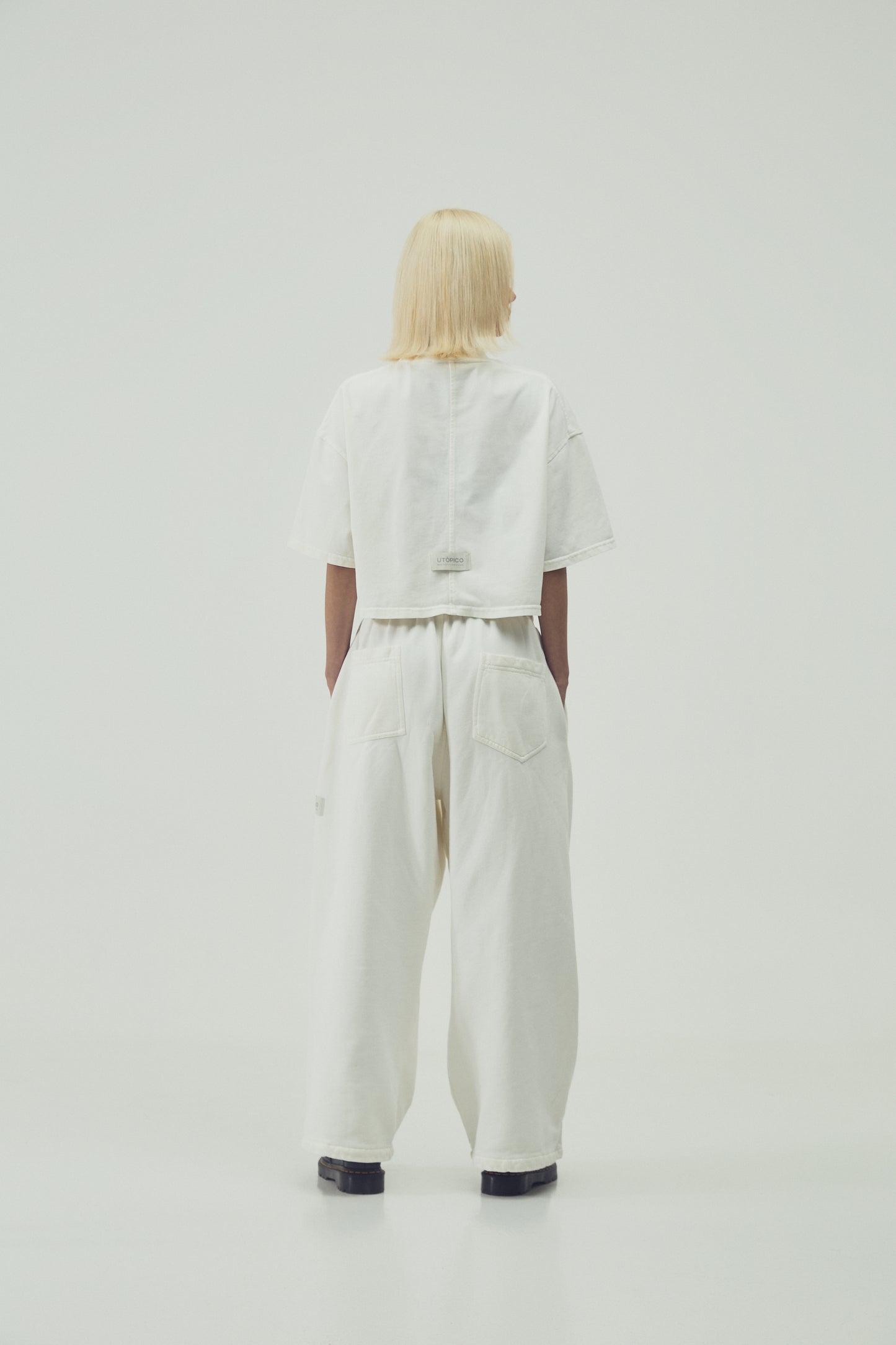 CAMISETA  CROPPED - MARFIL